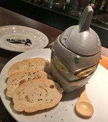 川崎で発見 ウルトラ怪獣が集う秘密の居酒屋 怪獣酒場 夜のみ地球人に解放 Icotto イコット