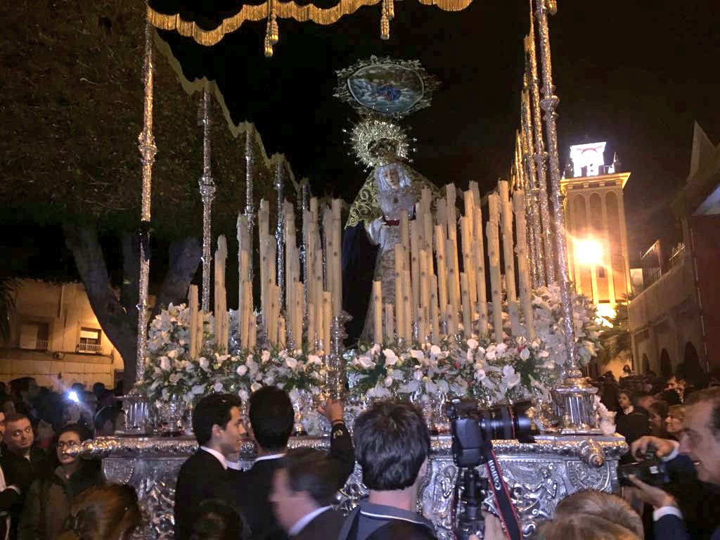 #SemanaSanta2017 | En la tarde del pasado #DomingoDeRamos acompañamos a la <a href="/HdadEstrellaAlm/">Hdad De La Estrella</a>.
Vídeo: youtube.com/watch?v=pba70B…
Fotografías⬇