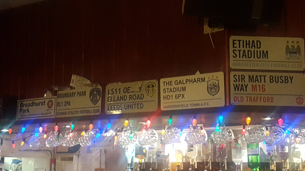 ciaran_fcum's tweet image. #fcum far left (of course haha) @FCUnitedMcr