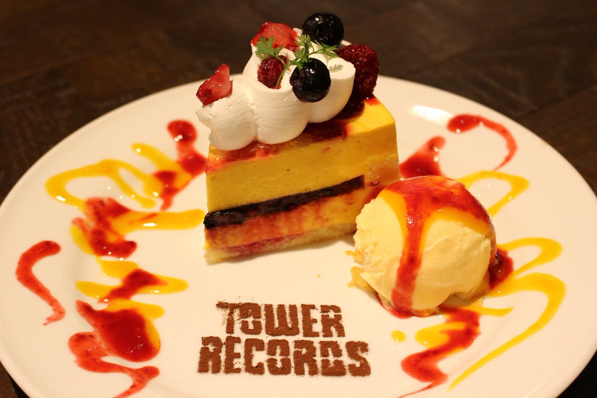 ট ইট র タワーレコードカフェ 梅田nu茶屋町店 タワレコカフェ のスイーツメニューに新たな4種類が加わりました ムースマンゴーベリー に 苺のミルフィーユ ベイクドチーズケーキ に プロフィットロール お値段は各700円 プラス100円でセット