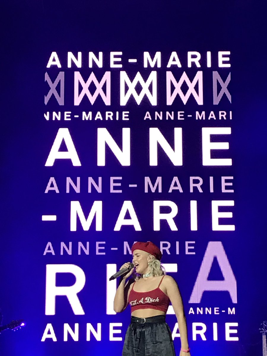 ELMC2017's tweet image. Omg @AnneMarieIAm amazing! Your voice is beautiful your songs inspiring #inlove