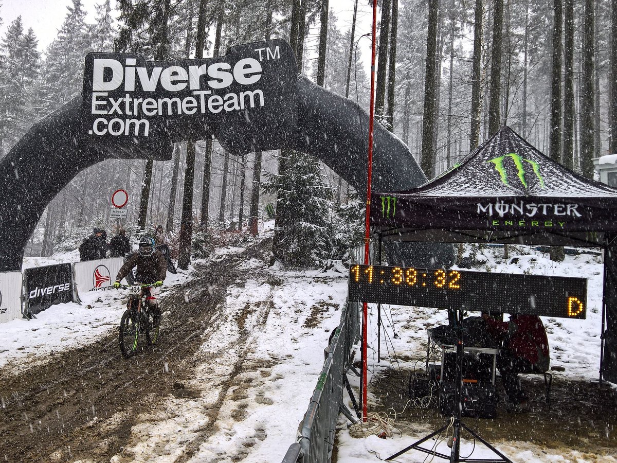 MonsterEnergyPL's tweet image. Idealny warun na rower :D #DiverseDownhillContest #Wisła #downhill