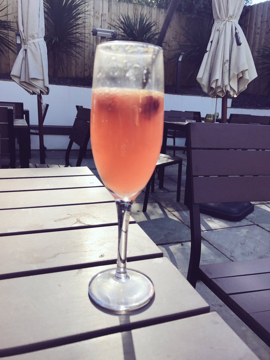 #romanispeciale new amazing cocktail! <a href="/CorksOutKnuts/">Corks Out Knutsford</a>