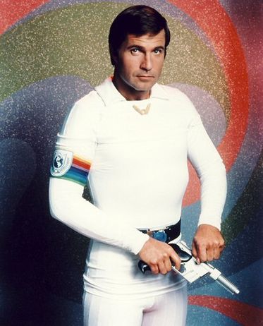 Happy birthday to Lee Majors. 