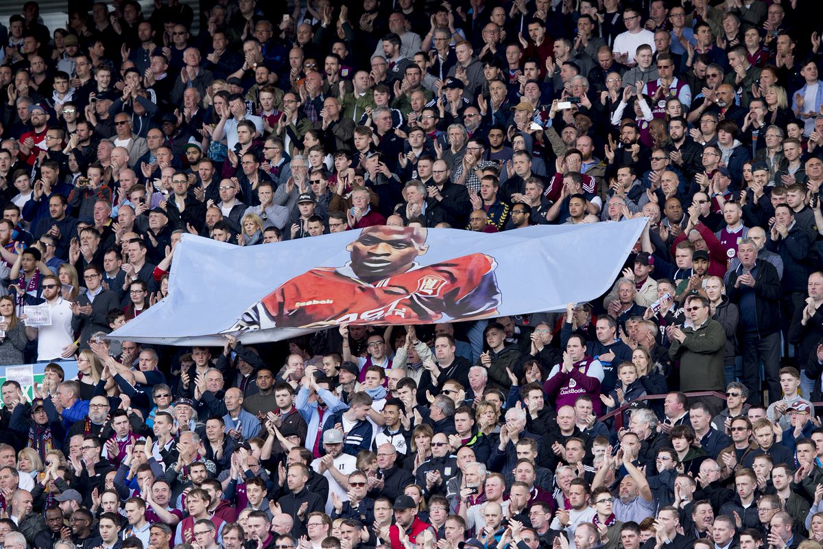 AstonVilla's tweet photo. #AVFC 0-0 #BCFC - MATCH PIC: What a brilliant tribute to Ugo Ehiogu. Applause from all sides of Villa Park. 👏👏👏 https://t.co/2Hz3ynzWMW