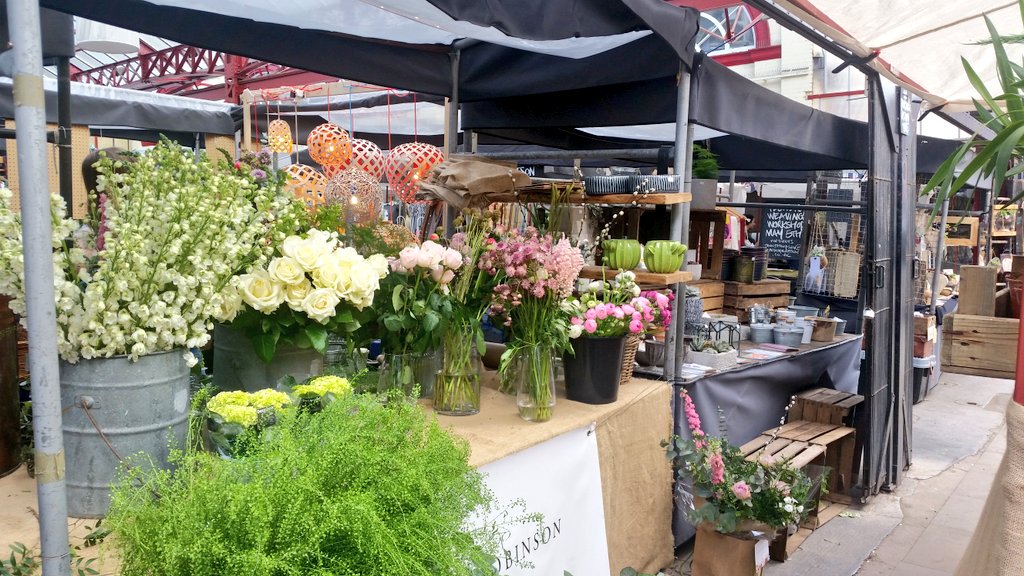 lisawatso's tweet photo. #isit #lunchtime yet? #truly #scrumptuous @altrinchammkt #seeyouthere #shoplocal #buylocal #supportlocal #sunnyday #altrincham https://t.co/cP9OgZM1lK
