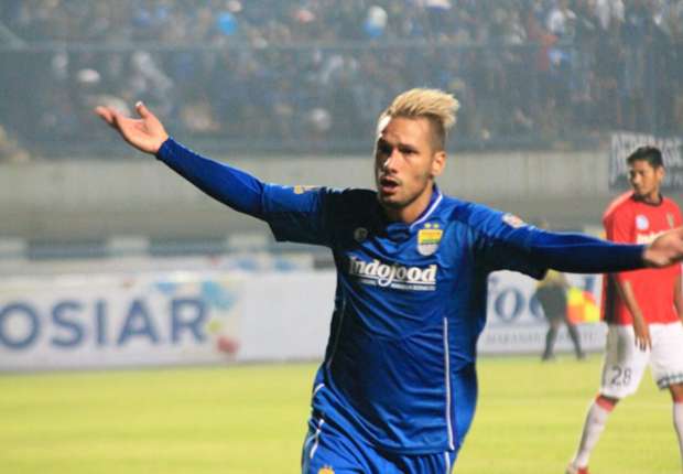 GOAL_ID's tweet photo. PSM Makassar Pertanyakan Pengesahan Raphael Maitimo https://t.co/RbCnKj1tHX https://t.co/tWUP5HjqOK