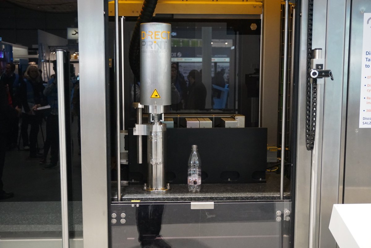 hannover_messe's tweet image. Fully individualised production up to batch size of 1: @Siemens shows what #digitalization can do for e.g. the food&amp;amp;beverage industry! #HM17