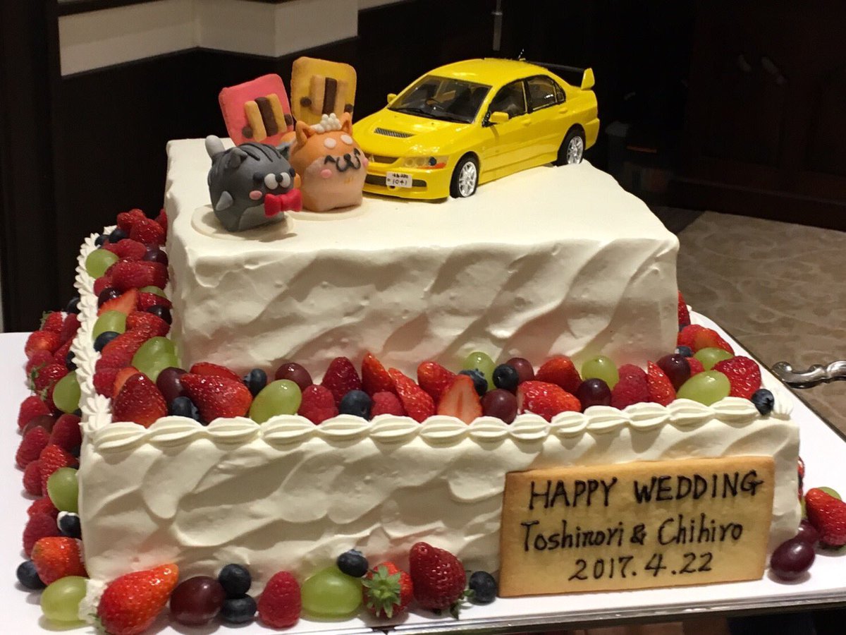 ちふぃジコ坊 年子ちびーず Line Mofuya もふ屋さん こんにちは つい先日結婚式を挙げたのですが ボンレス猫 犬たちが夫婦共々大好きでウェディングケーキに乗せてしまいました W 旦那が猫の様な性格なので性別が逆転してますが W 動く