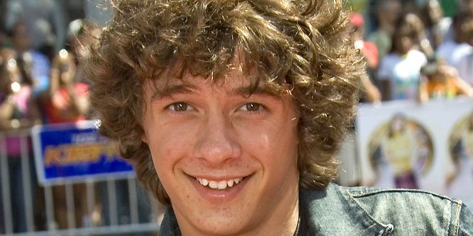 Matthew Underwood turns 27 today. Happy Birthday! 