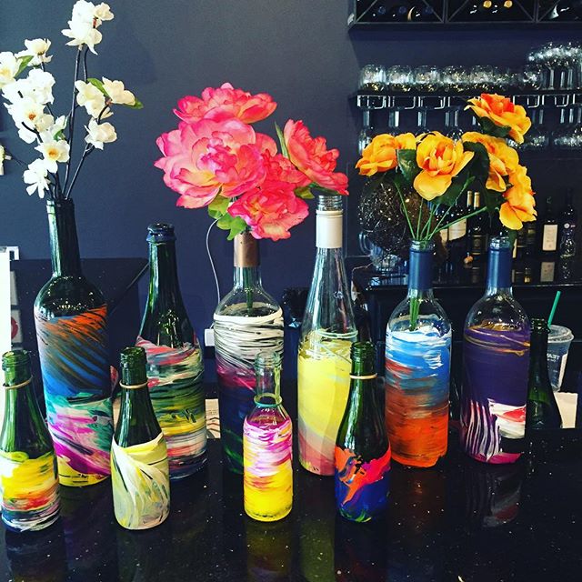 PinotsWestLoop's tweet image. We love painting our empty wine bottles! What do you do with yours? 
#winebottlecrafts