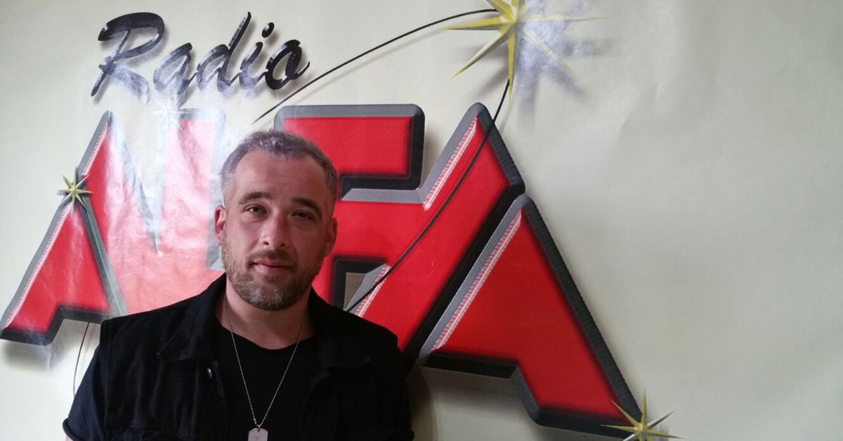 radioalfa's tweet photo. Grande protagonista alle 19.00 in RADIO PALCO con @antonelladalto2 il bravissimo @MaxDalessandro8 
Seguiteci...
https://t.co/EdKVCFyCka https://t.co/l5HvgrpDO7