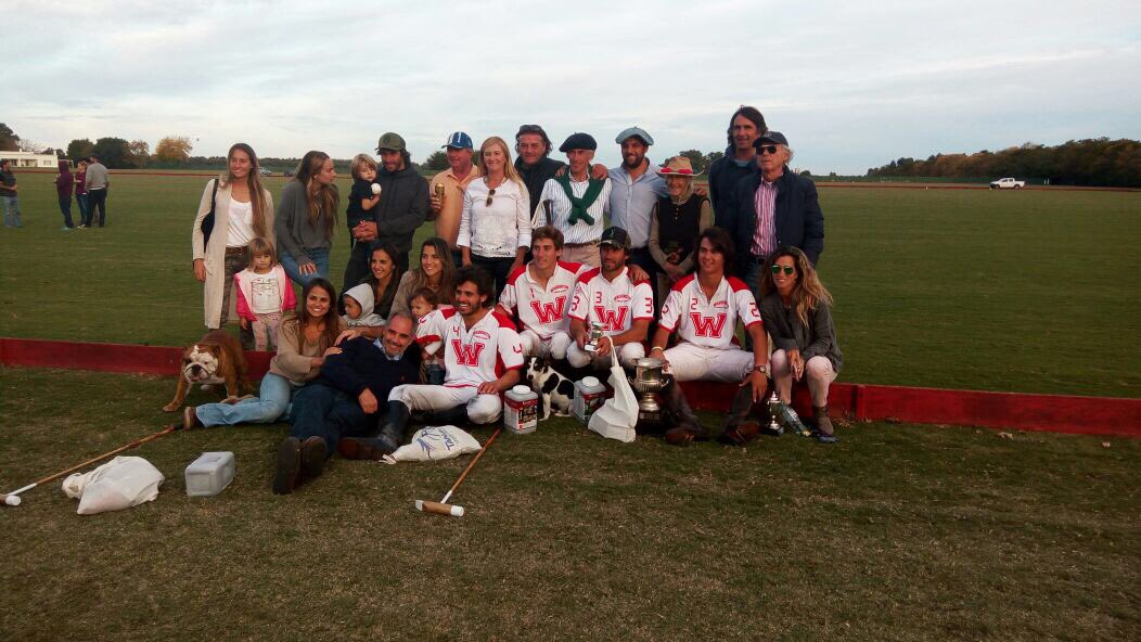 #AbiertodeLaCañada: Felicitaciones a Washington La Hache, campeón del certamen tras vencer 12-9 a La Virgencita en la final.