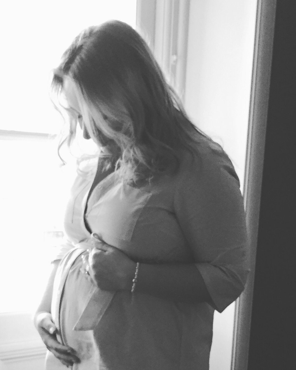 FeliciaSundmark's tweet photo. Jag börjar bli tjock. #99dagar #bebbe #bf #tjock https://t.co/OND6Rn1ibk