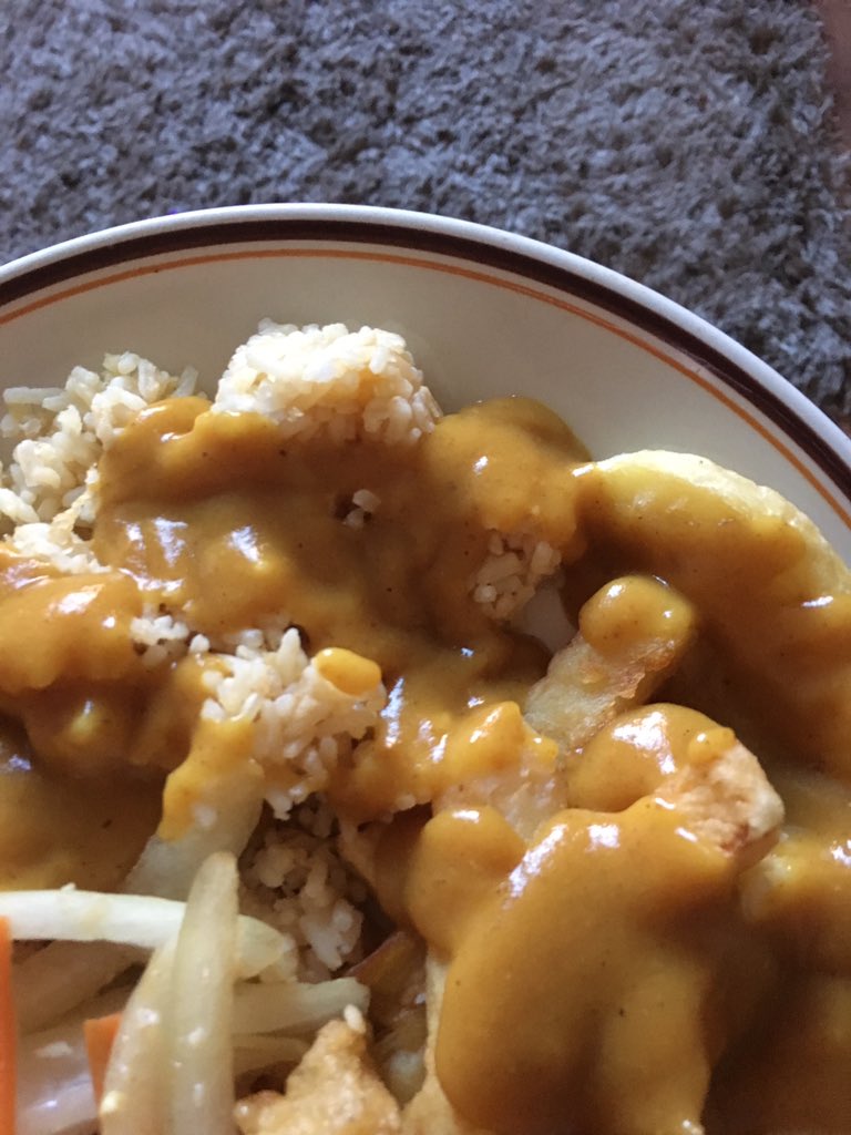 Carlyduerden's tweet photo. @charleneduerden @Missamanda_awd @sharonsd123 @julestheblue Half rice half chips curry supper to soak up the alcohol 😂 https://t.co/lK35N5bUCG