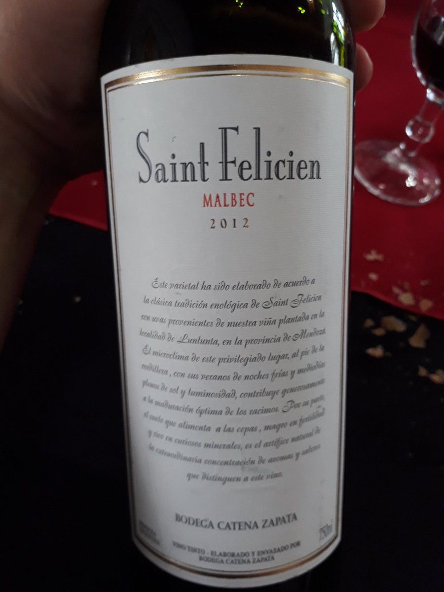 AChidaine's tweet photo. Domingo de locro en familia con buenos vinos @CasasilvaVina #Vinorum @CatenaMalbec @alevigilmalbec https://t.co/OVZLCCQAqA
