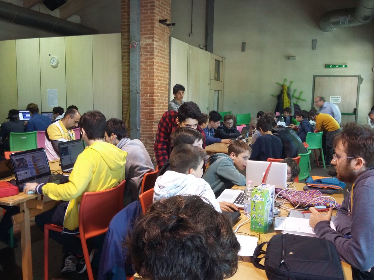 CoderDojoTo2's tweet image. Solo posti in piedi alla Roccafranca x la @kidsgamejam Insieme si vince #TogetherWeWin @coderdojocs
