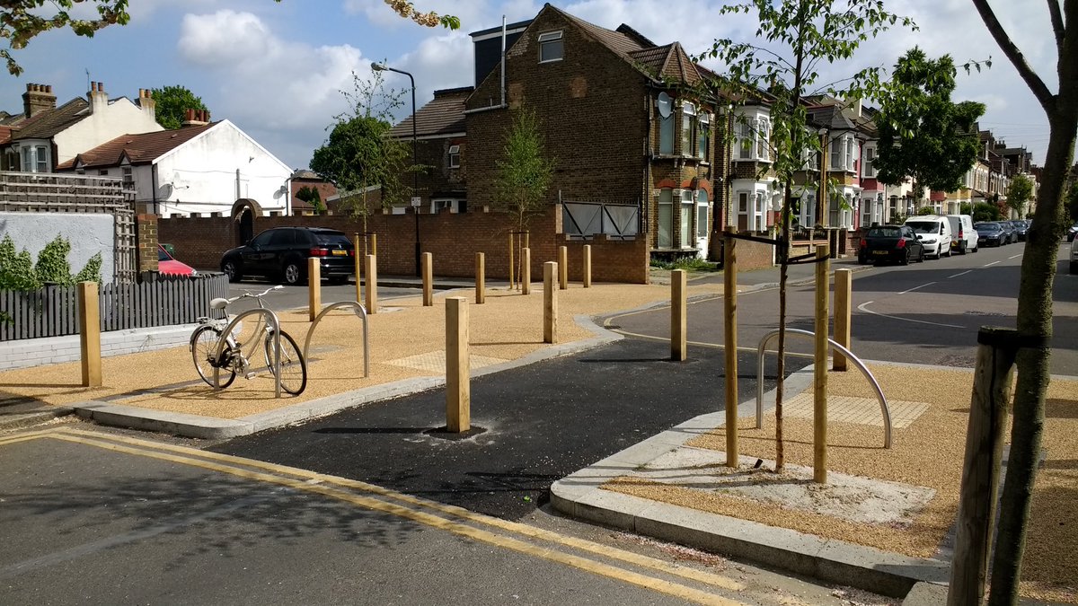 WeSupportWFMH's tweet image. Improved public space on Hatherley Rd E17. Once a rat-run for thousands of drivers each day. #wfminiholland @willnorman #doublefilter