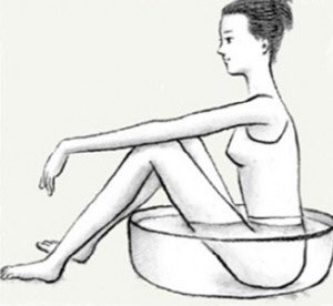 Marco Gómez on X: Para preparar un baño de asiento: •1-2L de agua  caliente. •1 cda. de bicarbonato. •1 cdita. de árnica. •Sentarse por 15-20  min. c/12h.  / X