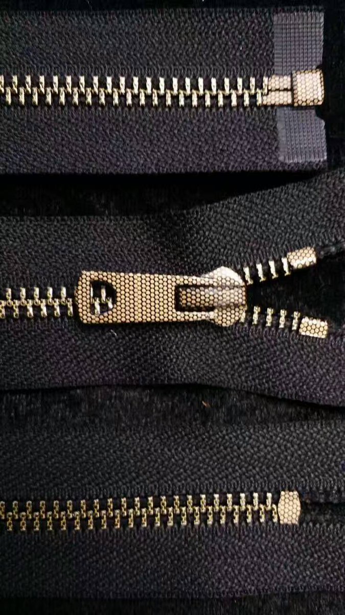 joe_yin8's tweet image. New Style slider， Metal zipper .#dashingzhipper