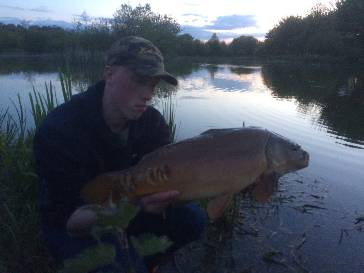 SkipseyTom's tweet photo. Not been fishing in a while because of work, nice one from quick session this evening @thelastyard14 @CoreBaits_uk @carpology https://t.co/0mun1s8TDW