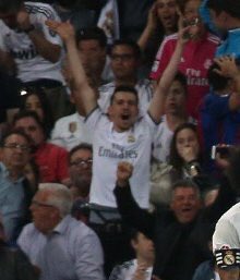 FutbolSinCrack's tweet photo. Lo qué pasa cuando el 50% de los hinchas que asisten a tu estadio son turistas. https://t.co/RiPfGGSB8v