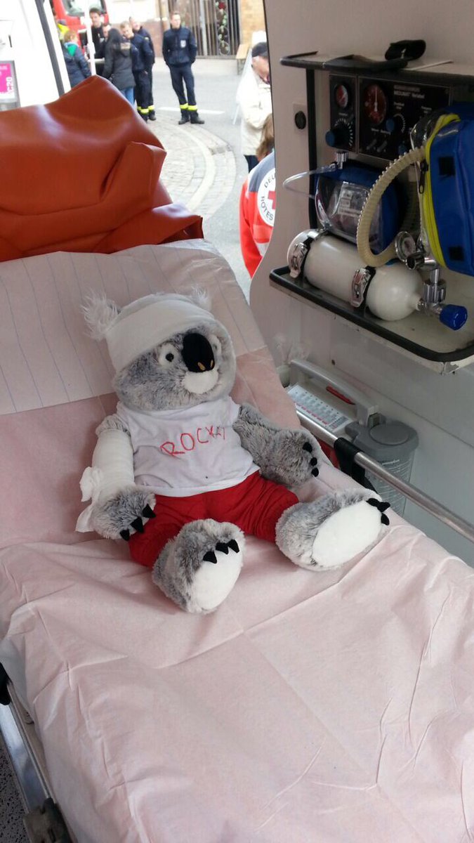 Heute war wieder ein wenig #Öffentlichkeitsarbeit angesagt! In Kallstadt beim Fest der 100 Weine. #DRK #Ehrenamt #OV #DÜW