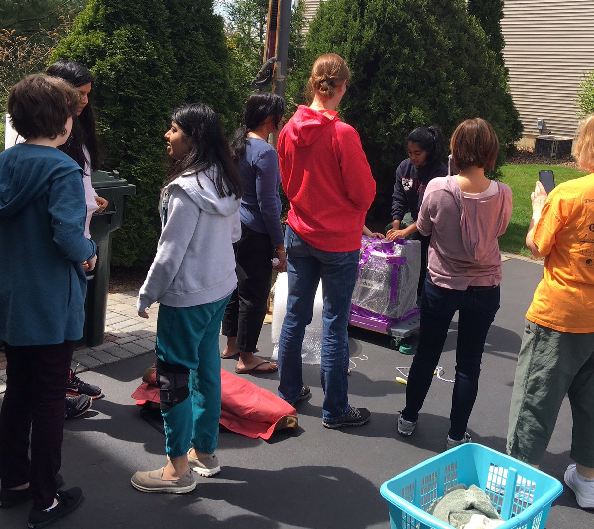 wagsrobotics's tweet image. We are all packed! So excited for Worlds! #omgrobots
