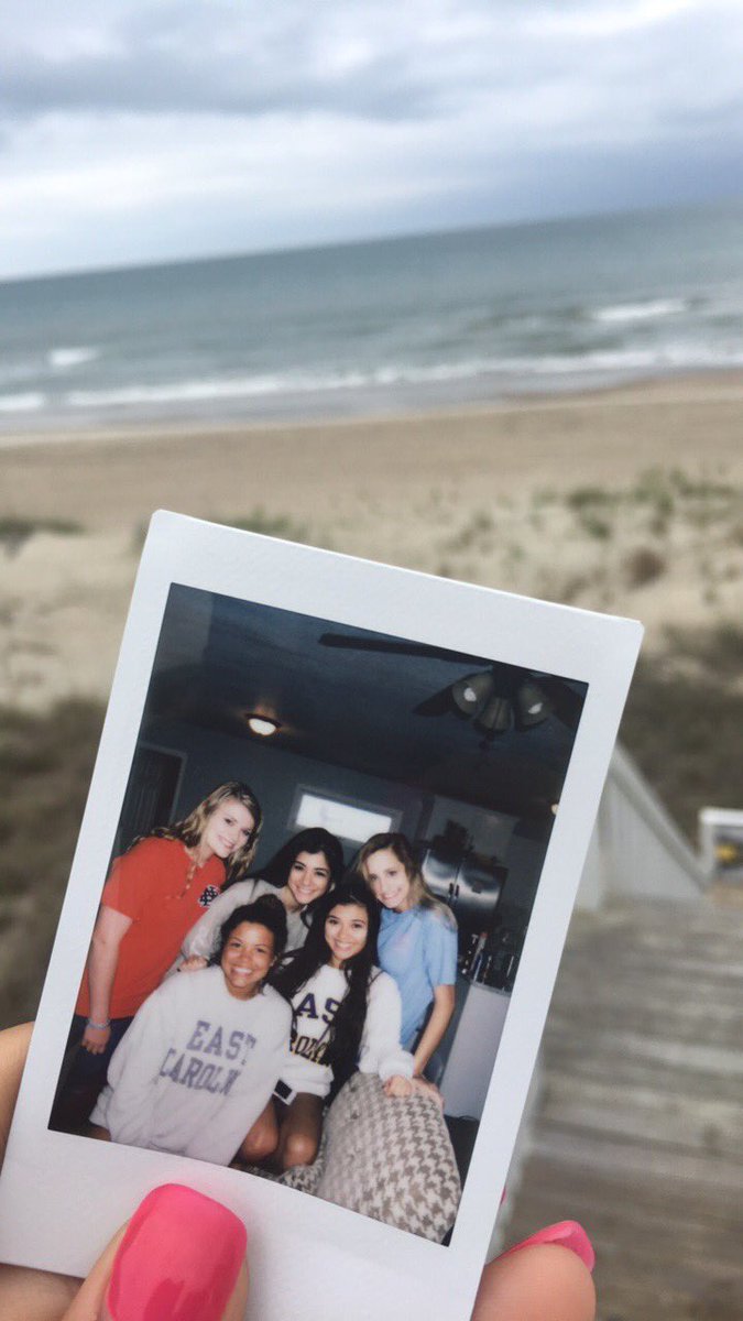 Makayla_Hall98's tweet image. the fab 5 #springbreak17 💗🌞