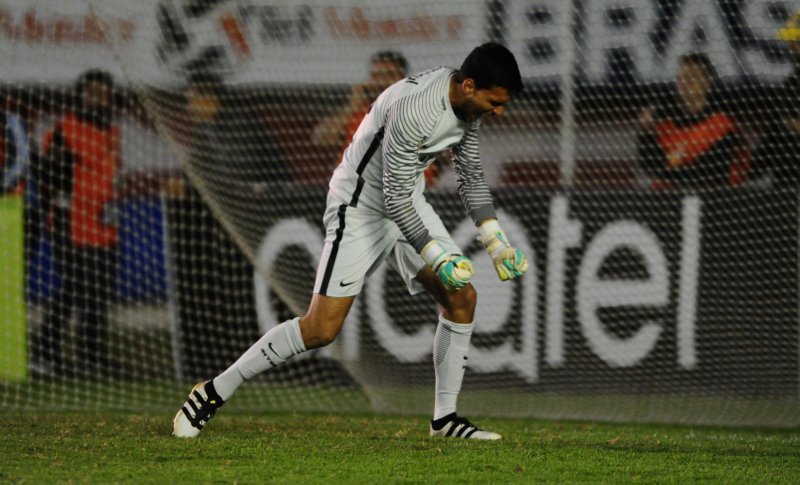nelsonfodedora's tweet photo. Estreia inesquecível para um jovem goleiro colorado. Leia: https://t.co/UF1Pfq5SD0 #NadaVaiNosSeparar... by #zouiszinha via @c0nvey https://t.co/RoCToxAnaW