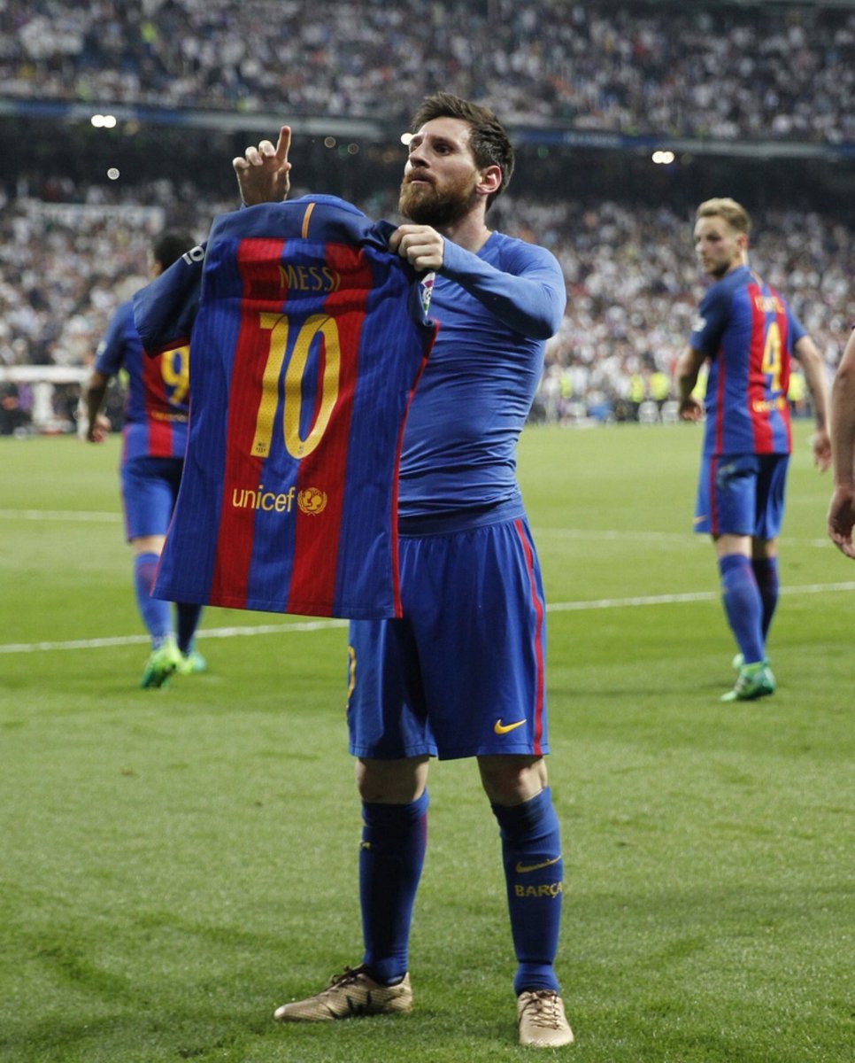 Pamer boleh lah yah??? Siapa tau ada yg mau nawar maksudnya mungkin hahahaha #elclasico #messi