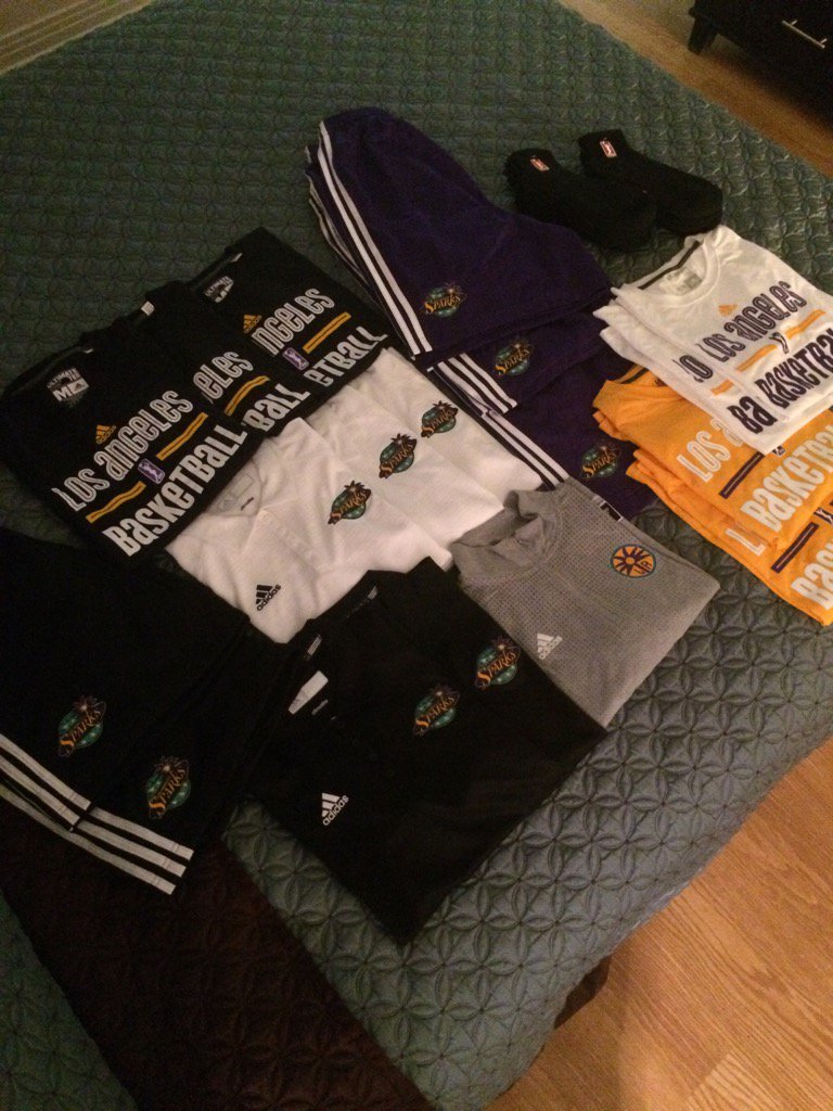 BobbieKelsey's tweet photo. The @LA_Sparks gear don't make it great being here, the PEOPLE do. . .👏🏾💯🏀❤️ #1stClassOrganization #GearIsNiceThough https://t.co/OJRVrZoTV0