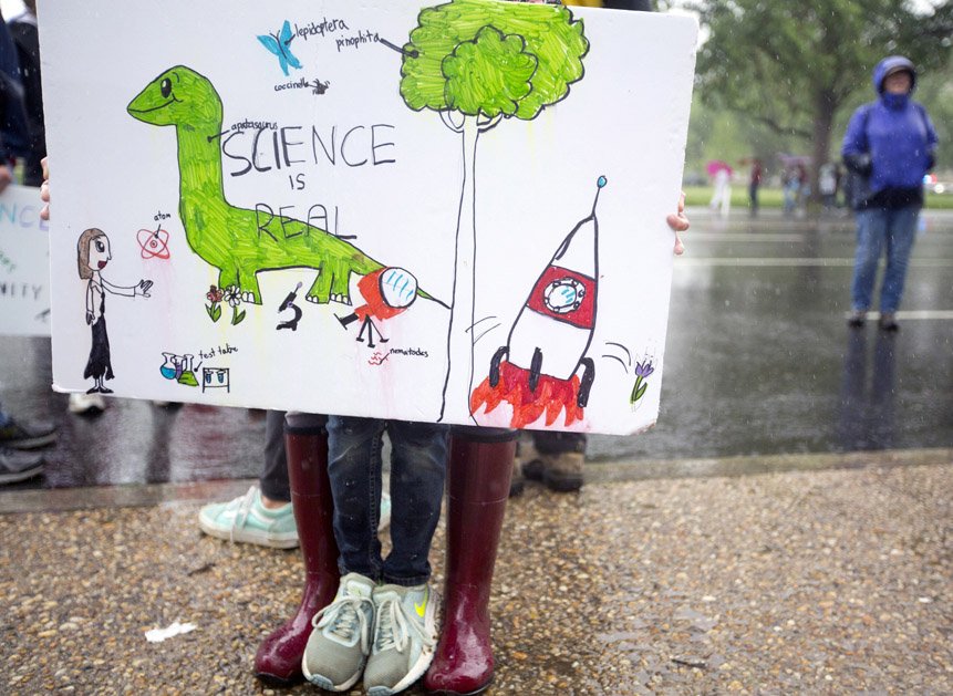 politico's tweet image. 📷 21 of the best March for Science protest signs politi.co/2oC5Ury