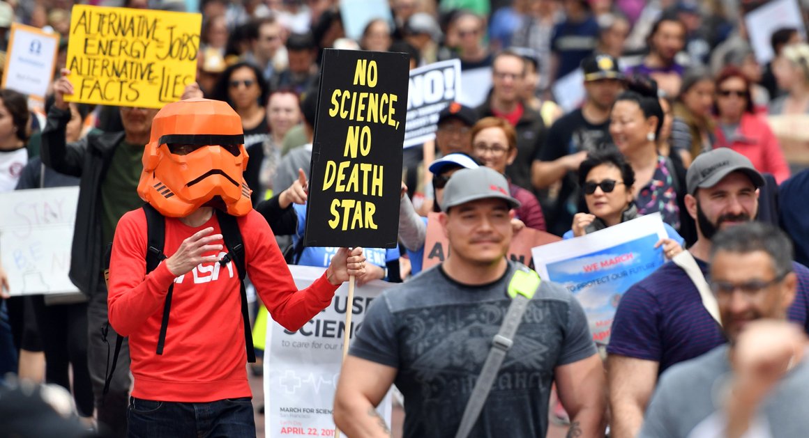 politico's tweet image. 📷 21 of the best March for Science protest signs politi.co/2oC5Ury