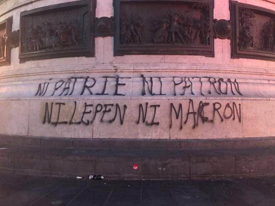 Ni patria ni patrón. Ni Le Pen ni Macron.
#NuitDesBarricades #eleccionesfrancia2017