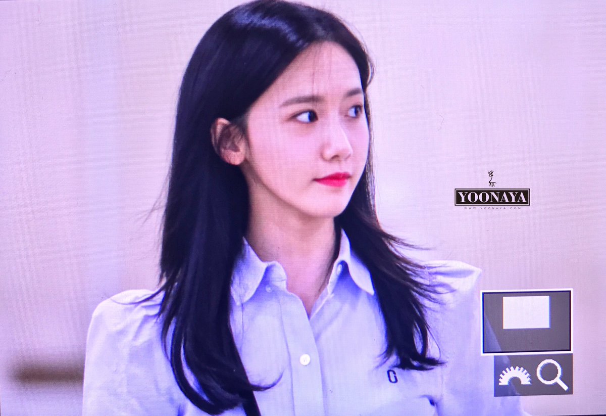 [PIC]24-04-2017]YoonA trở về Hàn Quốc vào trưa nay C-J1-wQUAAAmv7f