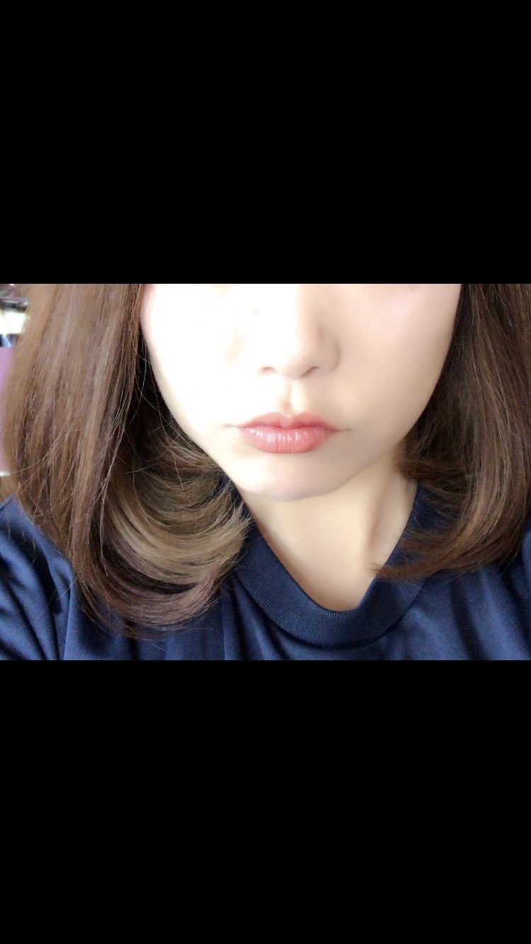 めぅ 髪かえたー 重めなボブで最近巻いてるかまとめてたけどブリーチしてブルーブラックいれてセルフカットしてまっすぐ 前下がりボブにしてみた これオールセルフ W T Co Dcyenornux Twitter めぅ 髪かえたー 重めなボブで最近巻いてるかまとめてたけどブリーチしてブルーブラックいれてセルフカットしてまっすぐ 前下がりボブにしてみた これオールセルフ W T Co Dcyenornux Twitter