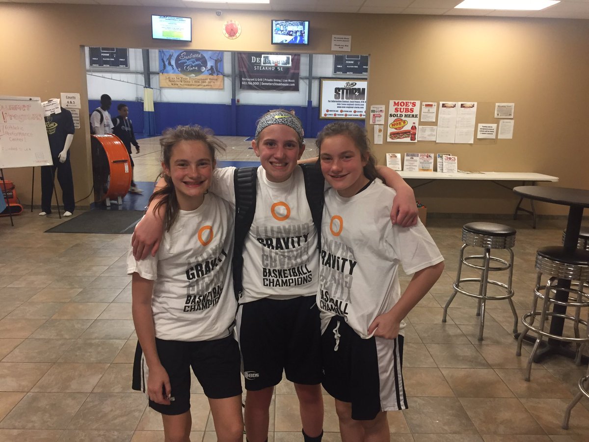 amy78121's tweet photo. #zerogravity Champs! From soccer to basketball these girls had an undefeated weekend! #bdstakeover @BDS_Basketball @SkipMaloney https://t.co/gJbbGgjtHL