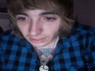🔴 LIVE <a href="/Spazzlefox/">SpazzleFox</a> on <a href="/YouNow/">YouNow</a> - comeeee younow.com/Spazzlefox/160…