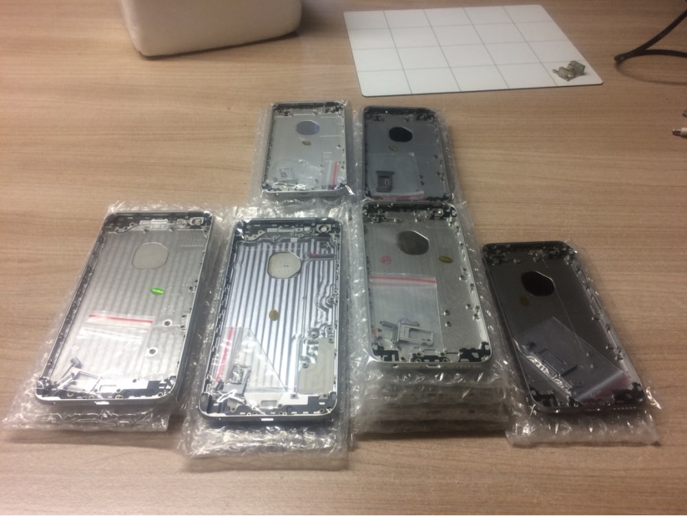 Yphonelcd's tweet image. One customer bought 100pcs iphone 6 housing today! 
Best Price Top Quality With Warranty! 
Unit price: 10$ 
More quantity more discount