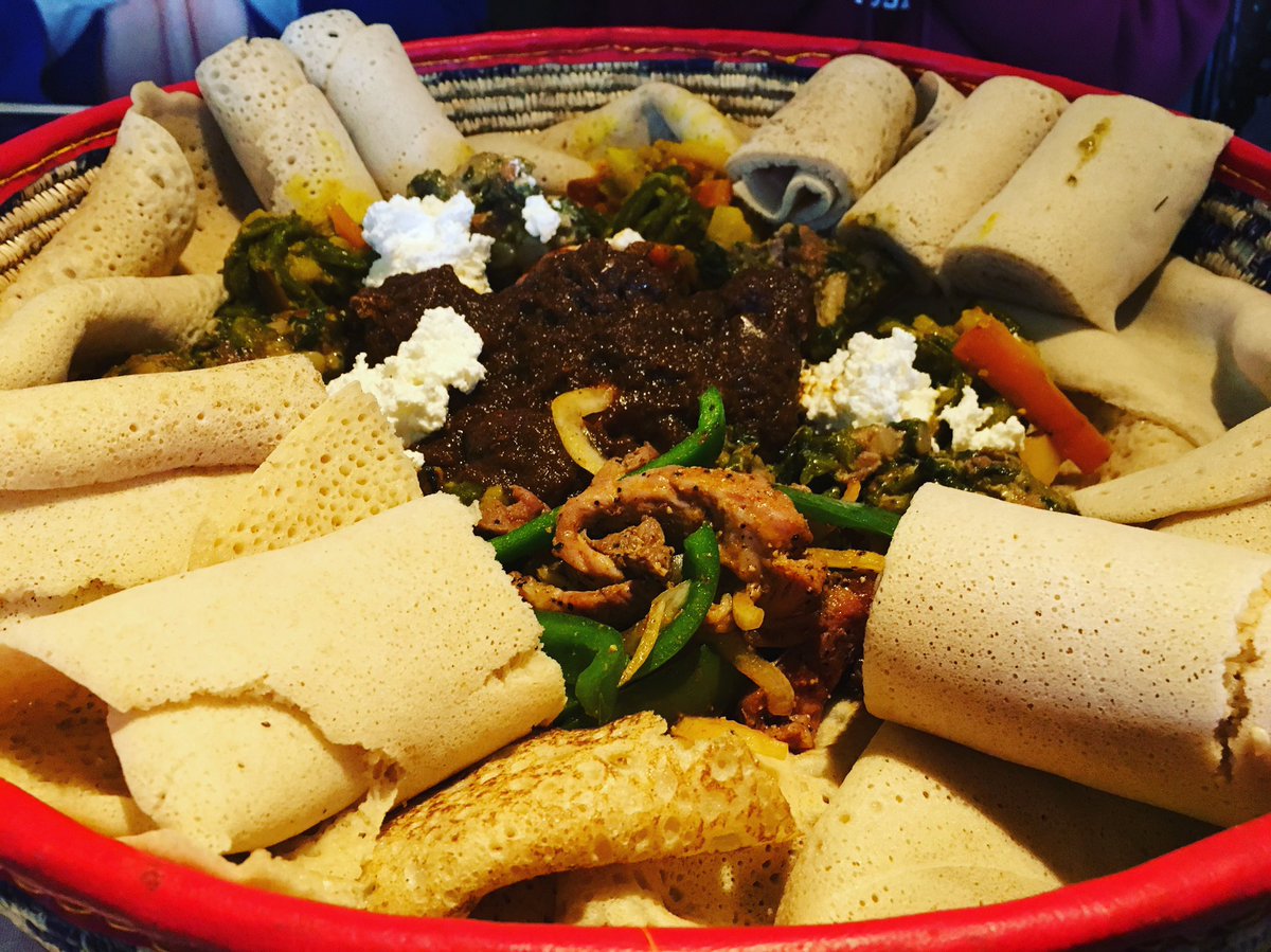 Ethiopia Festival Twitterren エチオピアって何を食べるの こんにちは お腹の空く時間帯ですね ところでエチオピア料理ってどんなものか知っていますか エチオピアの主食はインジェラというモチモチしたパンのような食べ物です テフという穀物を発酵させて