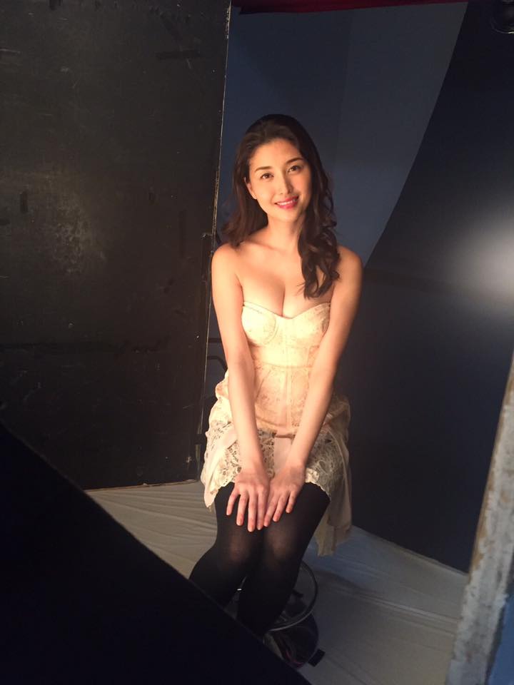 Twitter 上的 ハーモニープロモーション 橋本マナミ 表紙掲載 週刊大衆 5 8 15号 発売中 チェックしてください ハーモニープロモーションの公式youtubeチャンネルでは ドラマ 女囚セブン のサイン入り特製クリアファイルプレゼント企画も 詳細はこちらから