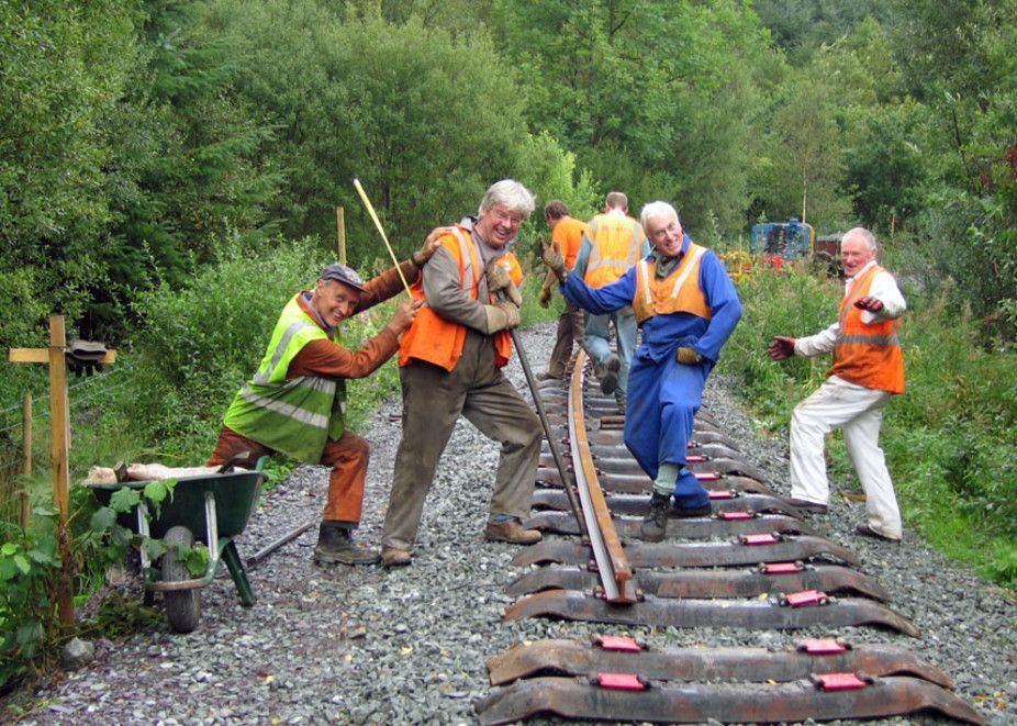 BeCollective_'s tweet image. Brilliant article from @ConversationEDU. Volunteering can be a hobby, way to network or an extended family. bit.ly/2oliG0p