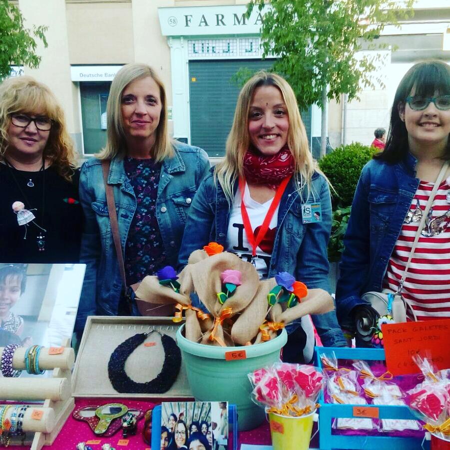 IndianSabadell's tweet photo. Gràcies a l'equip de @IndianSunrises  i a totes les persones que ens heu vingut a veure i col.laborat amb el #ProjecteTaju ! 500€ recaptats! https://t.co/IExIneOdev