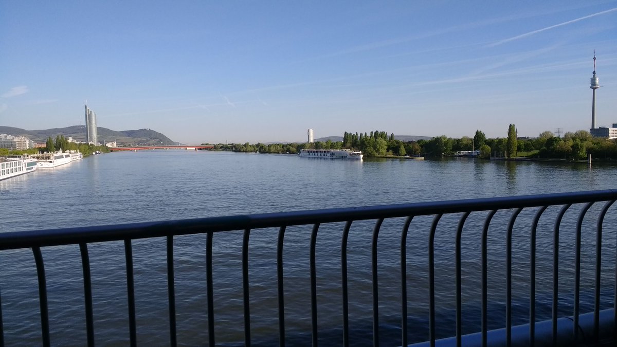 Pleasant walk to #EGU17  this morning :)