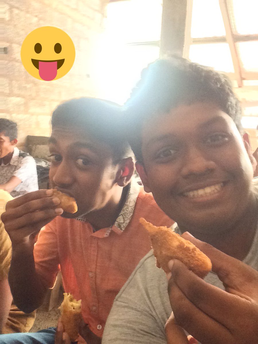 MasterLWA's tweet image. #our #history_class #new_year #party 🎉🎉