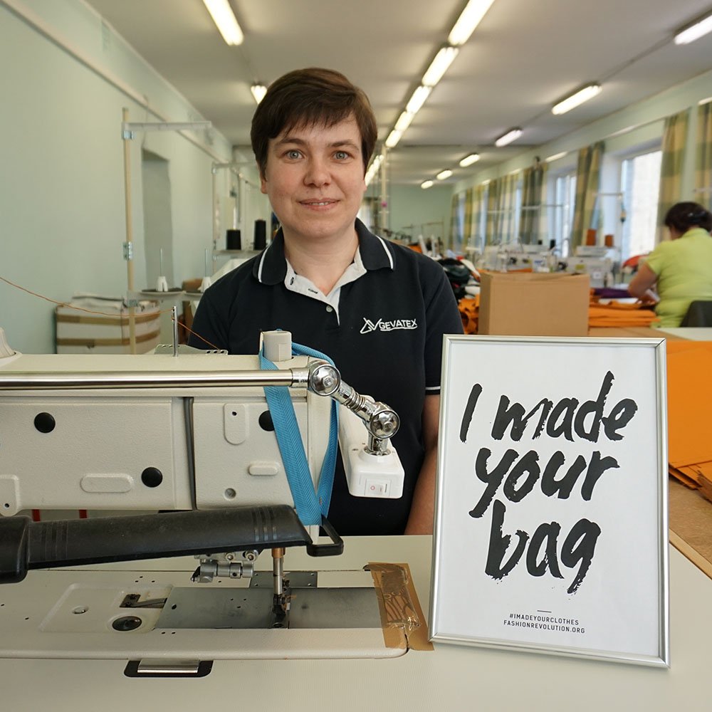 It's Fashion Revolution Day and time to meet some of Marimekko's makers! Read more company.marimekko.com/sustainability…
#fashrev #whomademyclothes