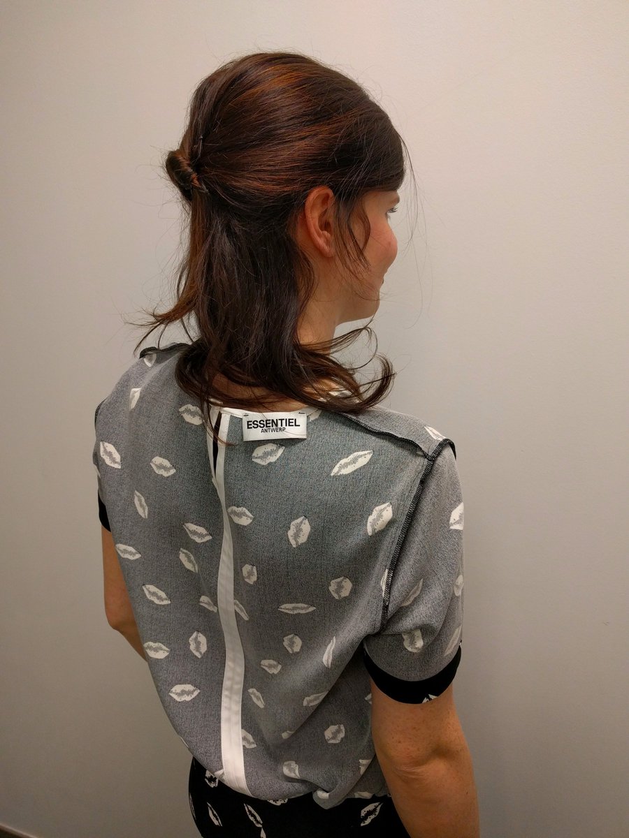 FDCforFashion's tweet image. Deel vandaag ook je foto met #whomademyclothes. En vraag zo om meer transparantie en duurzaamheid in de modesector! //  @Fash_Rev