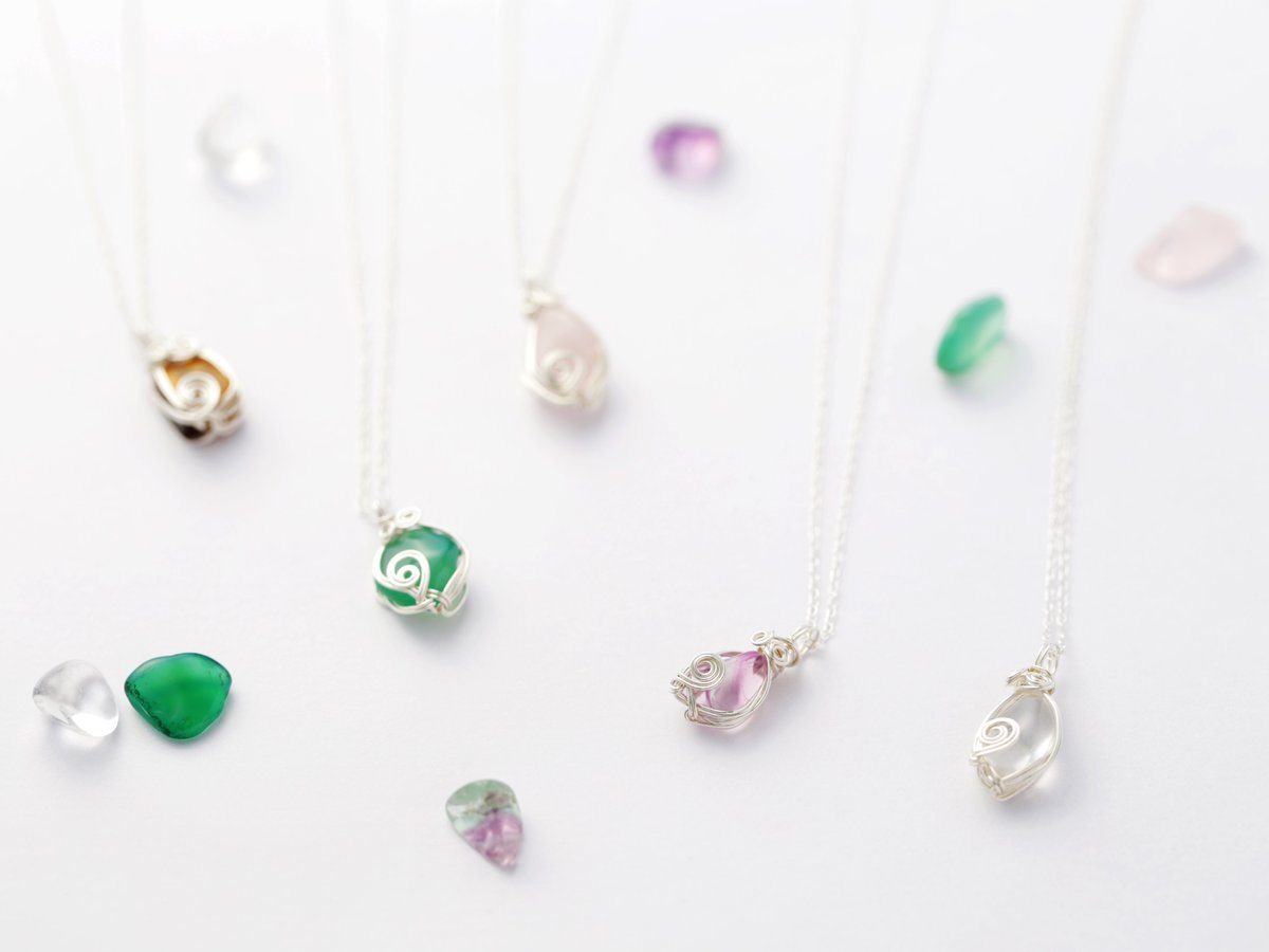 ハルトからのプレゼント 鉱石のペンダント グリーンメノウ 囚われの