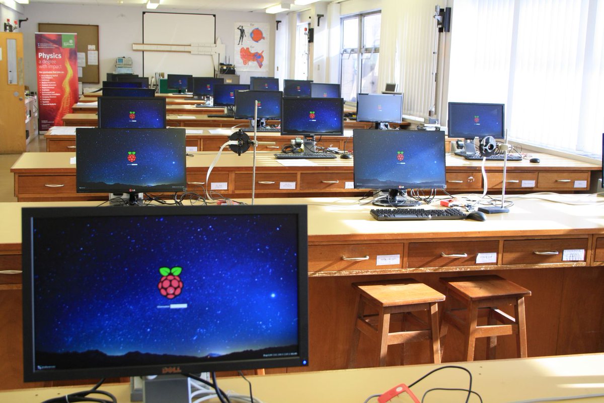 PhysicsStrath's tweet image. Lab ready to go for @Raspberry_Pi Day @PhysicsStrath, running @PinetDev Jessie on 24 RPis. Worked a treat!